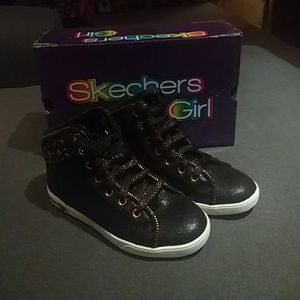 Sketchers Girl Shoutouts Zipstesters